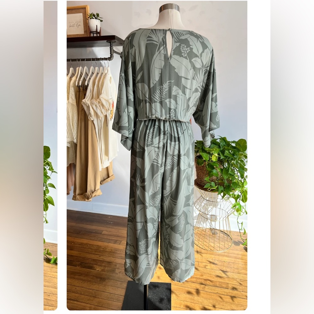Tropical Kimono Sleeve Jumpsuit - small - Picture 6 of 6